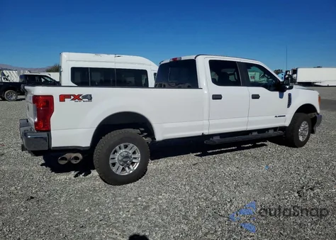 2018 Ford F350 Super Duty z USA, uszkodzony, nr VIN 1FT8W3BT8JEC91927
